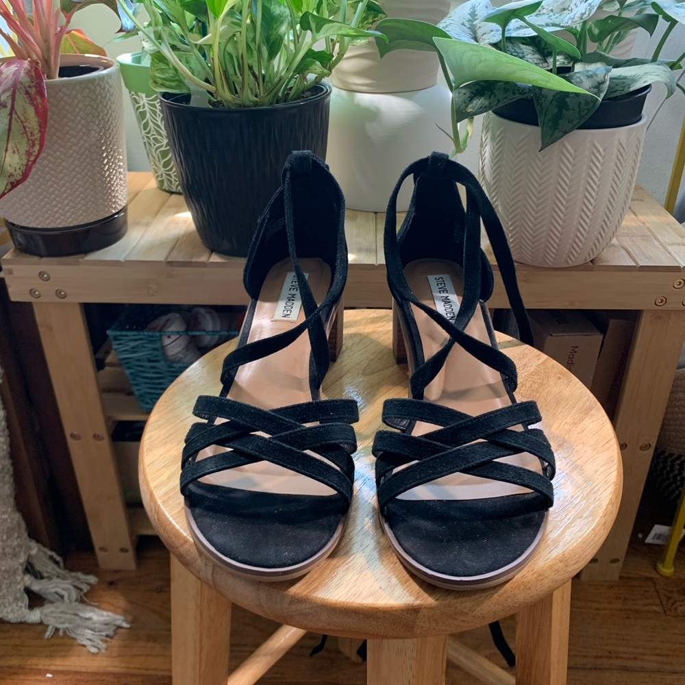 Revere Lace Up Leather Sandal